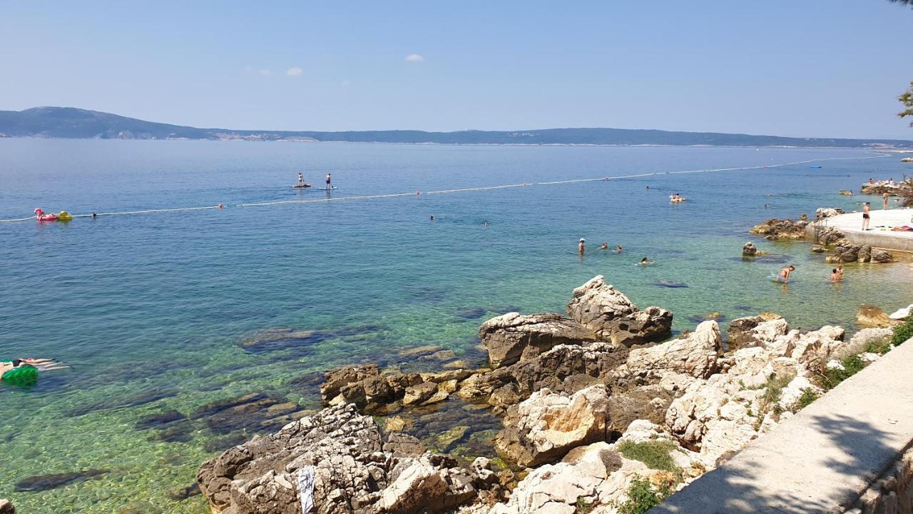Beachfront Apartmant Veli Novi Vinodolski Exteriör bild